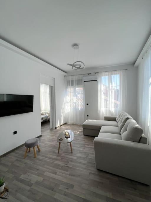 Bougainvillea Apartments 2 Anabolu Dış mekan fotoğraf